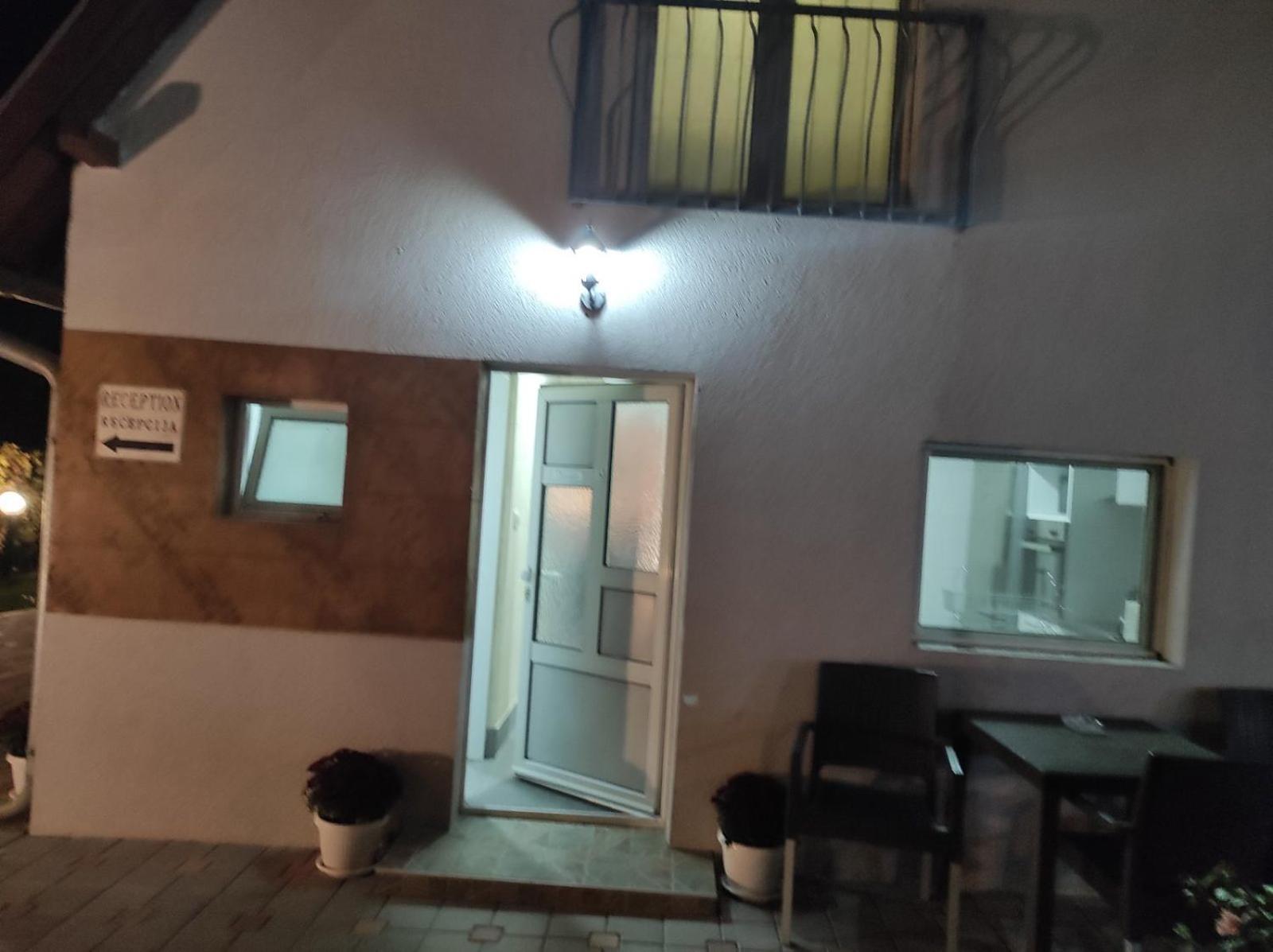 Vila Mila Riverside Apartments Smederevo Pokoj fotografie
